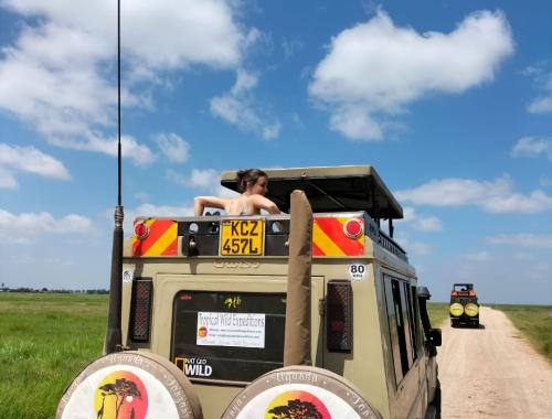 Safari Landcruiser in Amboseli National Park