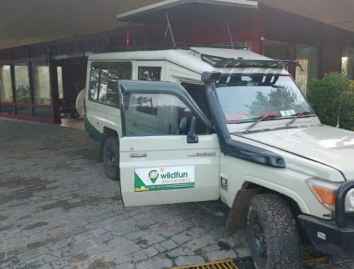 Safari Vehicle